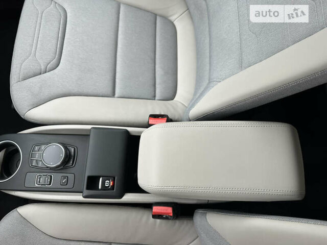 Сірий БМВ І3, об'ємом двигуна 0 л та пробігом 50 тис. км за 15000 $, фото 16 на Automoto.ua