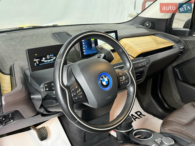 Серый БМВ И3, объемом двигателя 0 л и пробегом 62 тыс. км за 19700 $, фото 17 на Automoto.ua