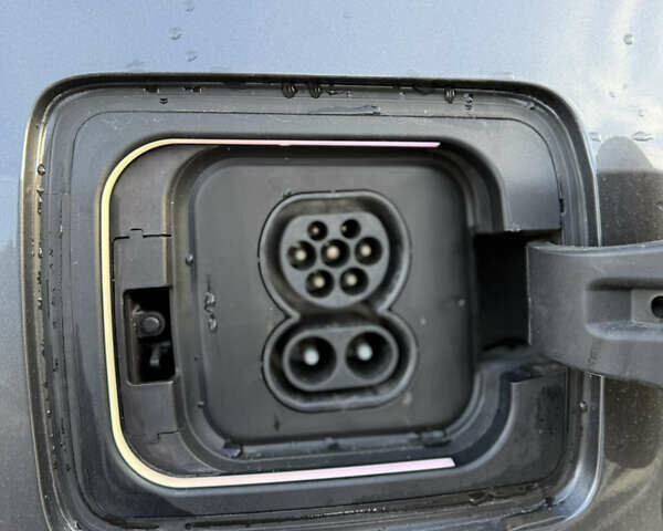 Серый БМВ И3, объемом двигателя 0 л и пробегом 28 тыс. км за 18500 $, фото 10 на Automoto.ua