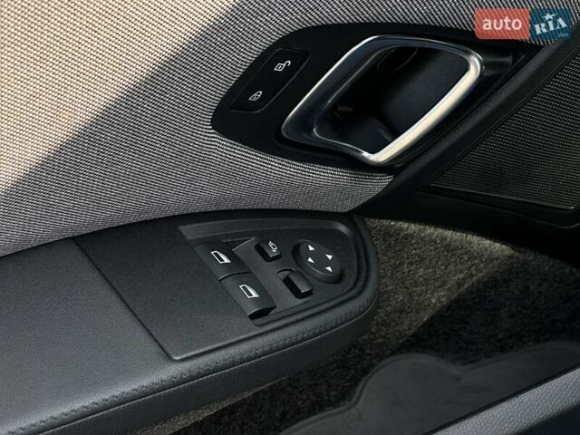 Серый БМВ И3, объемом двигателя 0 л и пробегом 45 тыс. км за 18700 $, фото 25 на Automoto.ua