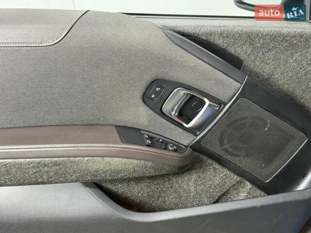 Серый БМВ И3, объемом двигателя 0 л и пробегом 62 тыс. км за 19700 $, фото 20 на Automoto.ua