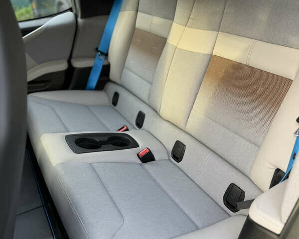 Серый БМВ И3, объемом двигателя 0 л и пробегом 28 тыс. км за 18500 $, фото 7 на Automoto.ua