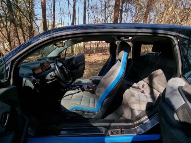 Серый БМВ И3, объемом двигателя 0 л и пробегом 63 тыс. км за 10300 $, фото 5 на Automoto.ua