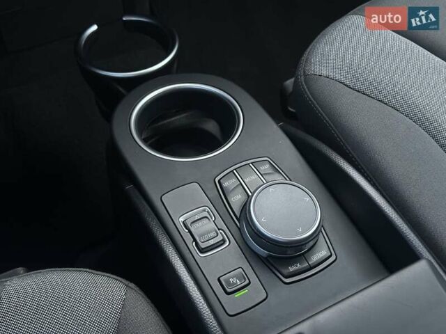 Серый БМВ И3, объемом двигателя 0 л и пробегом 45 тыс. км за 18700 $, фото 32 на Automoto.ua