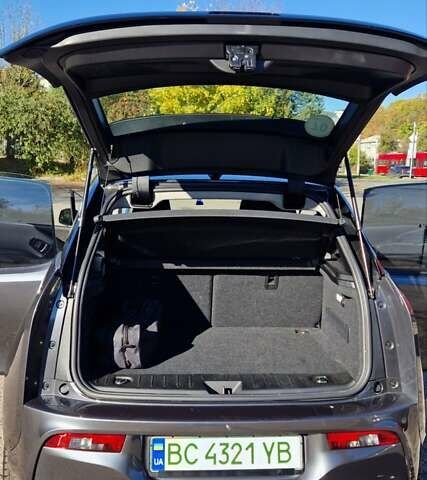 Серый БМВ И3, объемом двигателя 0 л и пробегом 74 тыс. км за 19000 $, фото 11 на Automoto.ua