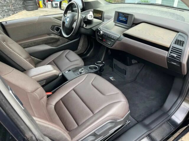 Серый БМВ И3, объемом двигателя 0 л и пробегом 23 тыс. км за 10100 $, фото 7 на Automoto.ua