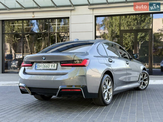 Серый БМВ И3, объемом двигателя 0 л и пробегом 32 тыс. км за 29900 $, фото 8 на Automoto.ua