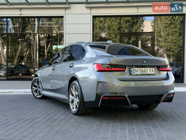 Серый БМВ И3, объемом двигателя 0 л и пробегом 32 тыс. км за 29900 $, фото 5 на Automoto.ua