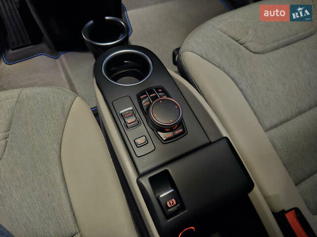 Синий БМВ И3, объемом двигателя 0 л и пробегом 100 тыс. км за 11250 $, фото 20 на Automoto.ua