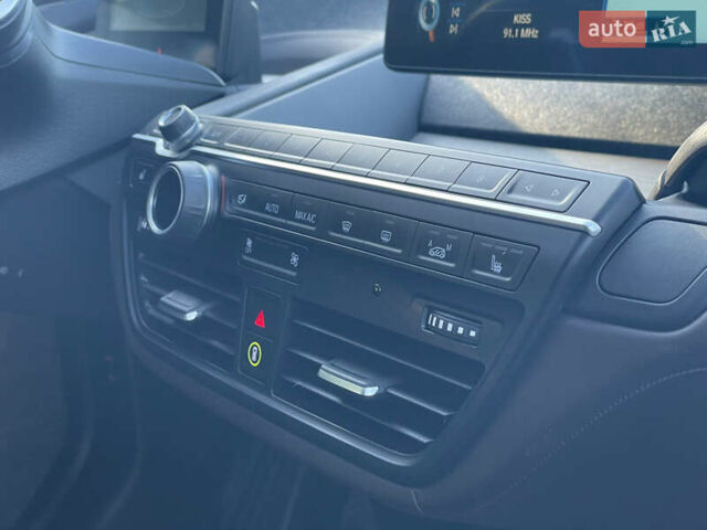 БМВ И3 2017 в Львове на Automoto.ua Синий БМВ И3, объемом двигателя 0 л и пробегом 140 тыс. км за 12490 $, фото 47 на Automoto.ua
