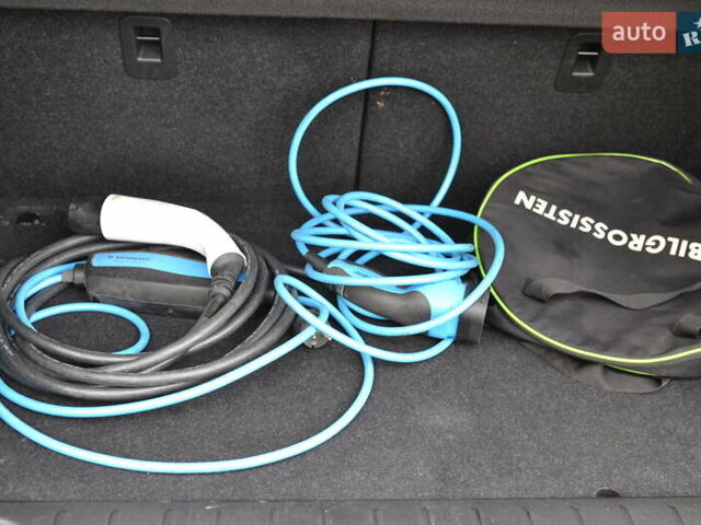 Синий БМВ И3, объемом двигателя 0 л и пробегом 118 тыс. км за 11250 $, фото 18 на Automoto.ua