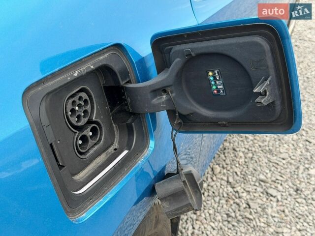 Синій БМВ І3, об'ємом двигуна 0 л та пробігом 194 тис. км за 10800 $, фото 5 на Automoto.ua