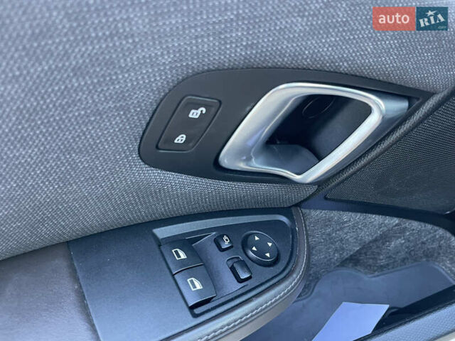 БМВ И3 2017 в Львове на Automoto.ua Синий БМВ И3, объемом двигателя 0 л и пробегом 140 тыс. км за 12490 $, фото 31 на Automoto.ua