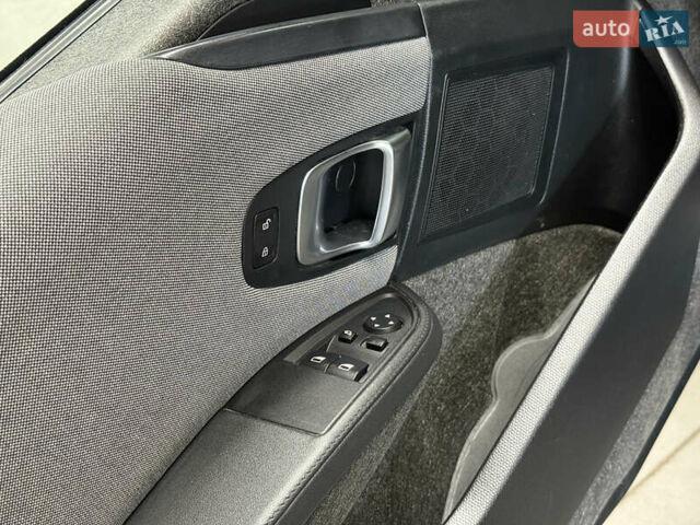 БМВ И3 2017 в Владимир-Волынский на Automoto.ua Синий БМВ И3, объемом двигателя 0 л и пробегом 214 тыс. км за 9900 $, фото 40 на Automoto.ua