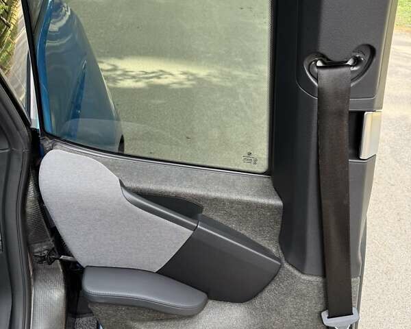 Синий БМВ И3, объемом двигателя 0 л и пробегом 64 тыс. км за 12750 $, фото 33 на Automoto.ua