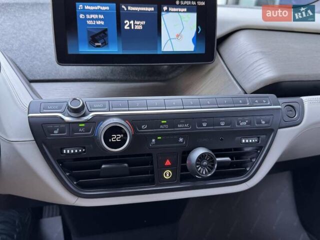 Синий БМВ И3, объемом двигателя 0 л и пробегом 65 тыс. км за 16900 $, фото 18 на Automoto.ua