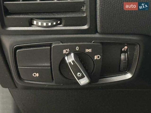 Синий БМВ И3, объемом двигателя 0 л и пробегом 53 тыс. км за 13999 $, фото 53 на Automoto.ua