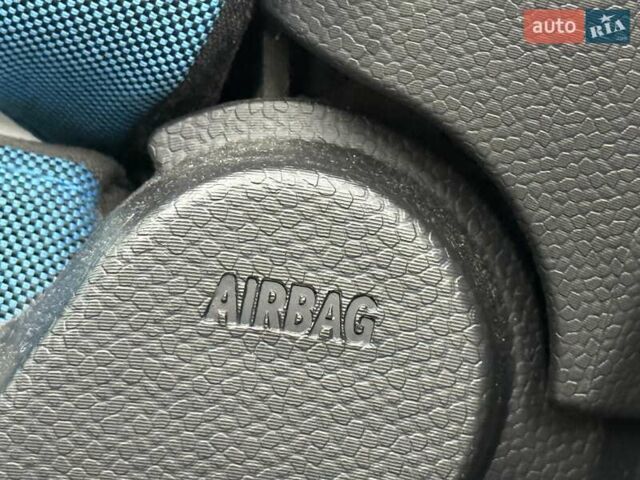 Синий БМВ И3, объемом двигателя 0 л и пробегом 53 тыс. км за 13999 $, фото 57 на Automoto.ua