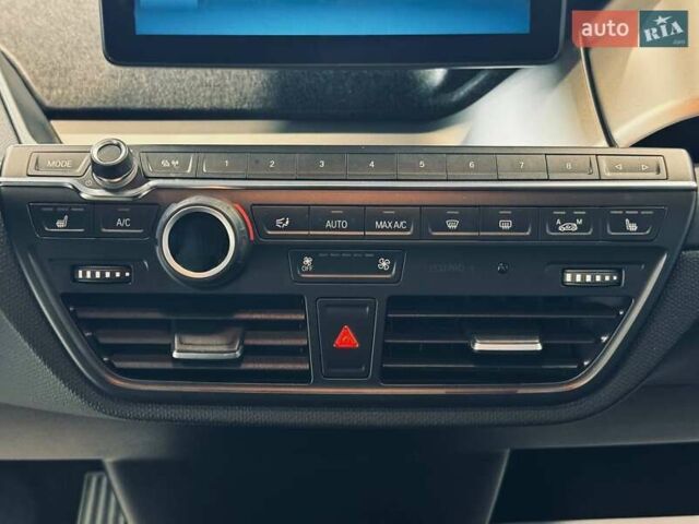 Синий БМВ И3, объемом двигателя 0 л и пробегом 44 тыс. км за 15500 $, фото 30 на Automoto.ua