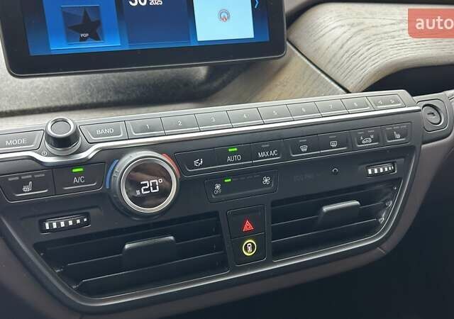 Синий БМВ И3, объемом двигателя 0 л и пробегом 37 тыс. км за 18999 $, фото 13 на Automoto.ua