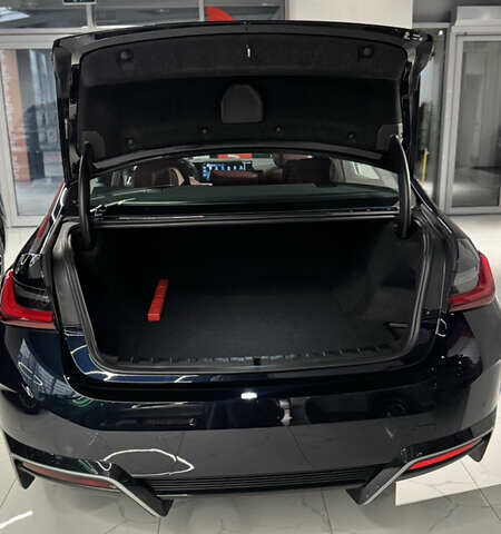 Синий БМВ И3, объемом двигателя 0 л и пробегом 1 тыс. км за 37500 $, фото 5 на Automoto.ua