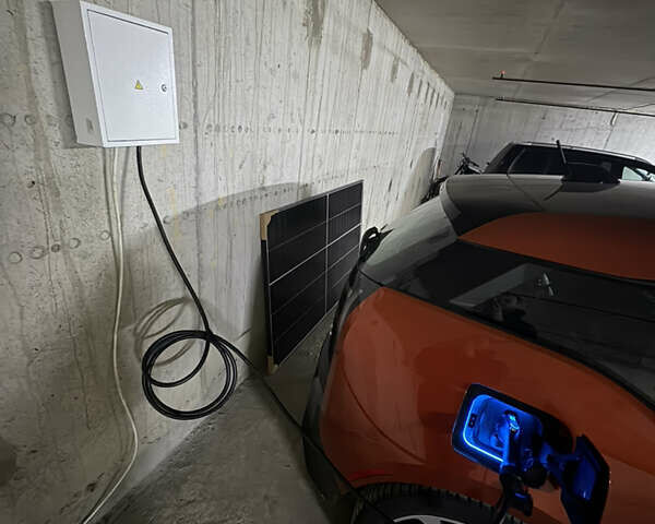 Помаранчевий БМВ І3, об'ємом двигуна 0.65 л та пробігом 97 тис. км за 15000 $, фото 27 на Automoto.ua