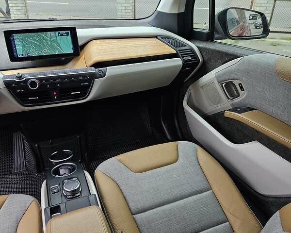 Оранжевый БМВ И3, объемом двигателя 0 л и пробегом 89 тыс. км за 10500 $, фото 19 на Automoto.ua