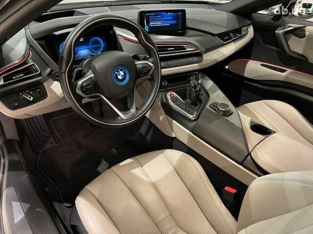 БМВ И8, объемом двигателя 0 л и пробегом 5 тыс. км за 83500 $, фото 11 на Automoto.ua