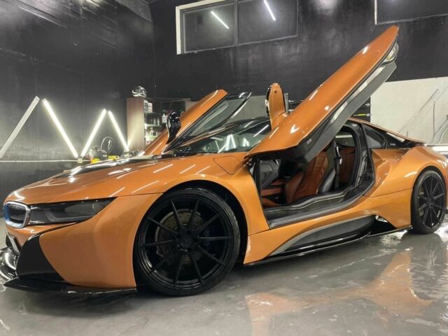 Желтый БМВ И8, объемом двигателя 1.5 л и пробегом 35 тыс. км за 50000 $, фото 7 на Automoto.ua