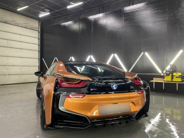 Желтый БМВ И8, объемом двигателя 1.5 л и пробегом 35 тыс. км за 50000 $, фото 5 на Automoto.ua