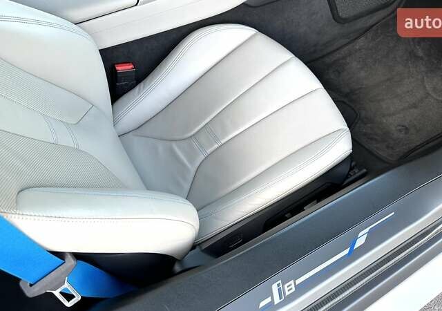 Серый БМВ И8, объемом двигателя 1.5 л и пробегом 49 тыс. км за 69000 $, фото 28 на Automoto.ua