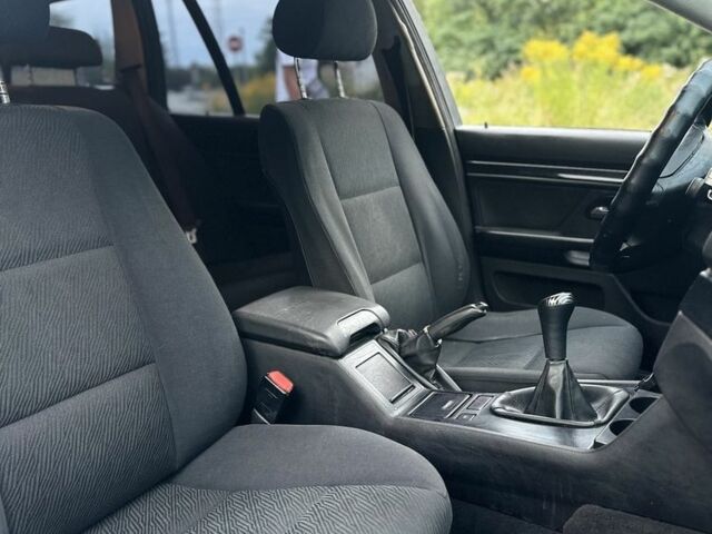 Серый БМВ M1, объемом двигателя 2 л и пробегом 342 тыс. км за 3750 $, фото 4 на Automoto.ua
