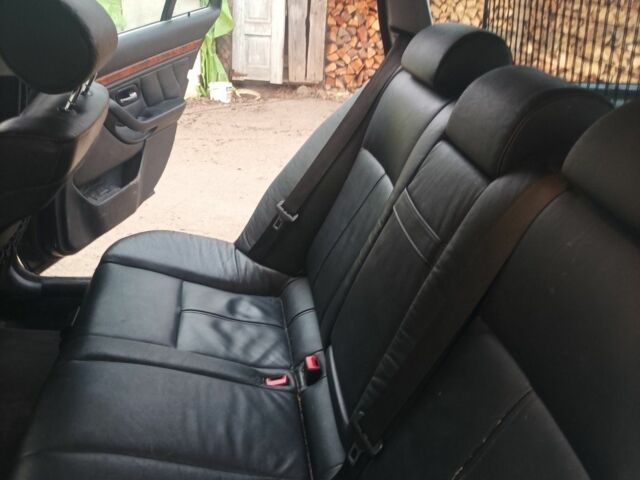 Синий БМВ M1, объемом двигателя 2.5 л и пробегом 450 тыс. км за 3700 $, фото 2 на Automoto.ua