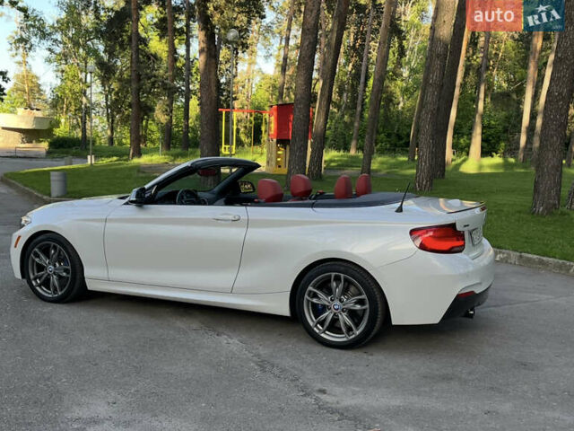 Белый БМВ M2, объемом двигателя 3 л и пробегом 60 тыс. км за 28500 $, фото 7 на Automoto.ua