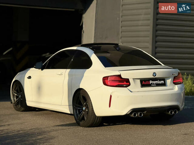 Белый БМВ M2, объемом двигателя 3 л и пробегом 73 тыс. км за 38000 $, фото 5 на Automoto.ua
