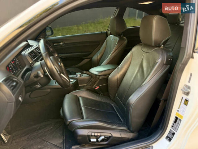 Белый БМВ M2, объемом двигателя 3 л и пробегом 73 тыс. км за 38000 $, фото 10 на Automoto.ua