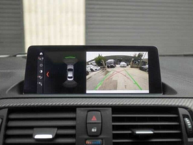 Білий БМВ M2, об'ємом двигуна 3 л та пробігом 23 тис. км за 18000 $, фото 10 на Automoto.ua