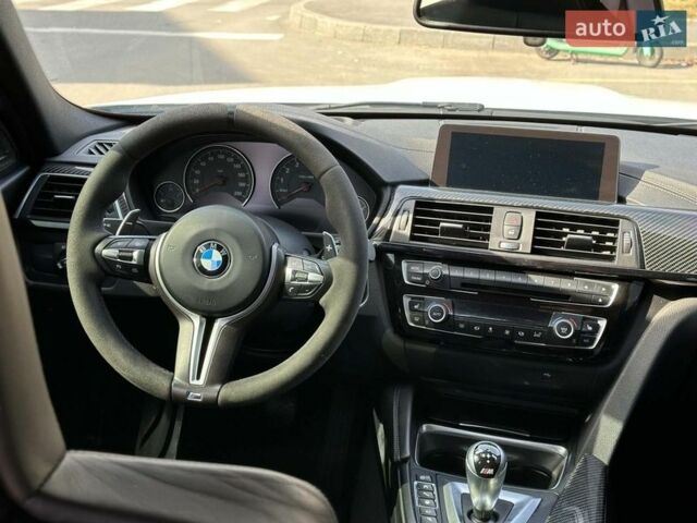 Білий БМВ М3, об'ємом двигуна 3 л та пробігом 53 тис. км за 40540 $, фото 51 на Automoto.ua