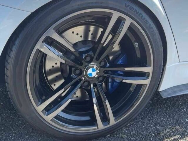 Белый БМВ М3, объемом двигателя 3 л и пробегом 31 тыс. км за 15100 $, фото 8 на Automoto.ua