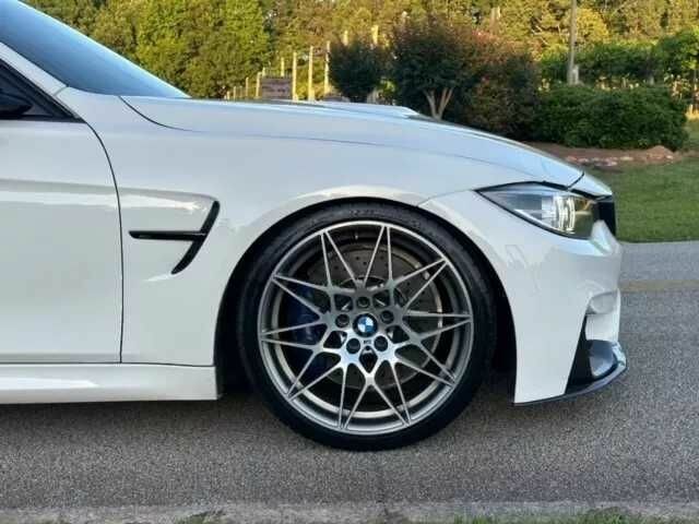 Белый БМВ М3, объемом двигателя 3 л и пробегом 37 тыс. км за 19500 $, фото 4 на Automoto.ua