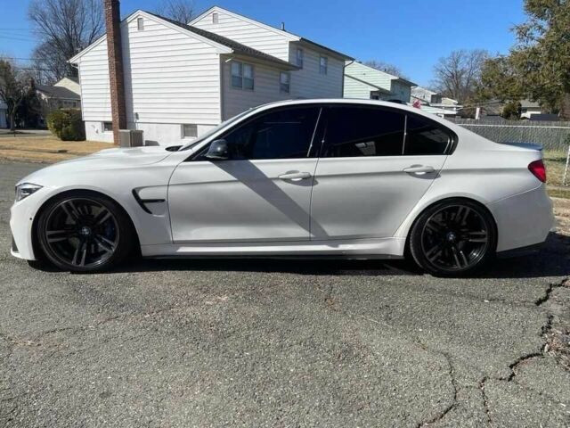 Белый БМВ М3, объемом двигателя 3 л и пробегом 31 тыс. км за 15100 $, фото 6 на Automoto.ua