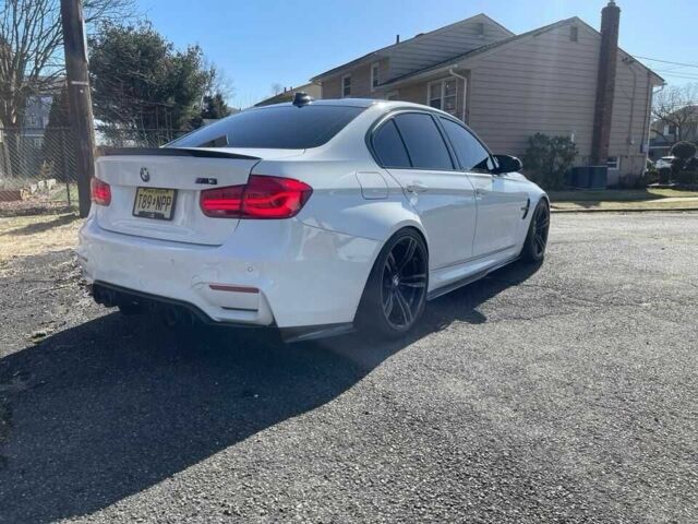 Белый БМВ М3, объемом двигателя 3 л и пробегом 31 тыс. км за 15100 $, фото 3 на Automoto.ua