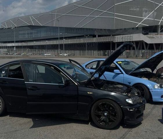 Чорний БМВ М3, об'ємом двигуна 3 л та пробігом 100 тис. км за 2499 $, фото 3 на Automoto.ua