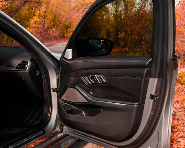 БМВ М3 2022 в Днепре (Днепропетровске) на Automoto.ua Серый БМВ М3, объемом двигателя 2.99 л и пробегом 27 тыс. км за 100000 $, фото 25 на Automoto.ua