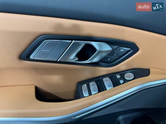 Серый БМВ М3, объемом двигателя 3 л и пробегом 9 тыс. км за 65999 $, фото 26 на Automoto.ua