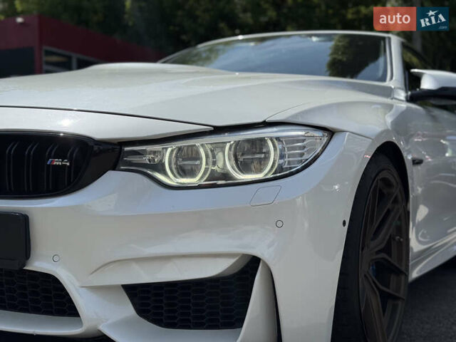 Білий БМВ M4, об'ємом двигуна 2.98 л та пробігом 84 тис. км за 30800 $, фото 10 на Automoto.ua