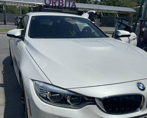 Белый БМВ M4, объемом двигателя 3 л и пробегом 88 тыс. км за 47500 $, фото 17 на Automoto.ua