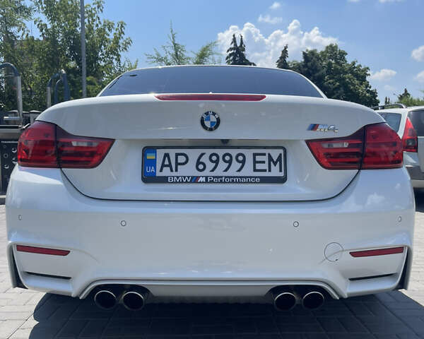 Белый БМВ M4, объемом двигателя 3 л и пробегом 88 тыс. км за 47500 $, фото 10 на Automoto.ua