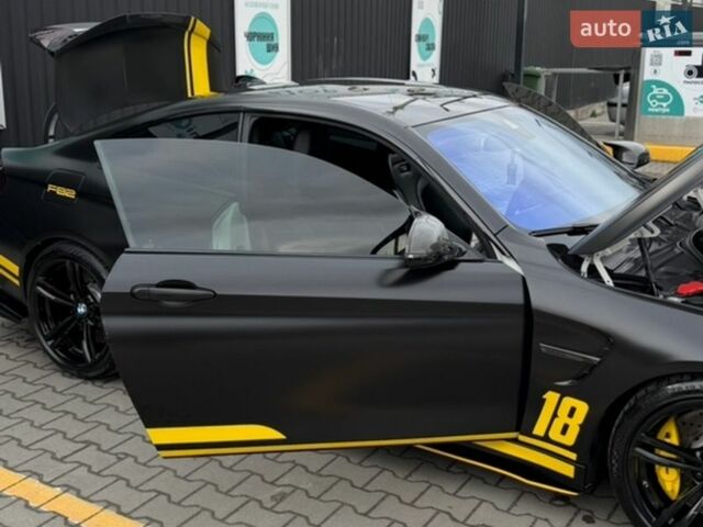 Белый БМВ M4, объемом двигателя 2.98 л и пробегом 127 тыс. км за 38000 $, фото 3 на Automoto.ua