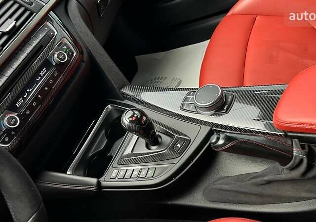 Белый БМВ M4, объемом двигателя 2.98 л и пробегом 147 тыс. км за 29900 $, фото 32 на Automoto.ua